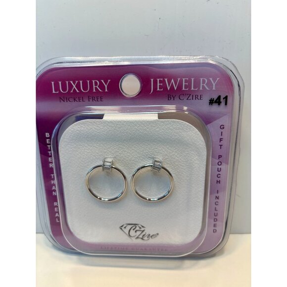 Hoop Earring - Picture 2 of 3